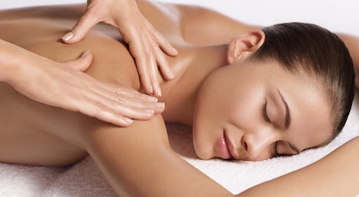 Tammie Mylan - Aromatherapy Massage - Hot Stone Massage - Swedish Massage - Deep Tissue Massage - Reflexology Massage